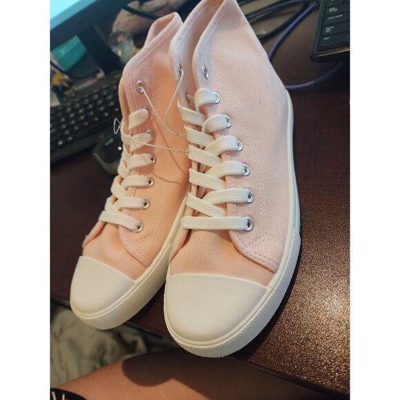 Josiny High Top Pink Womens Shoes Size 9 NWT - Picture 1 of 6